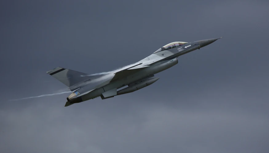 Румунський F-16 збив третій дрон за три доби: роль МЗС, прокуратури та президента