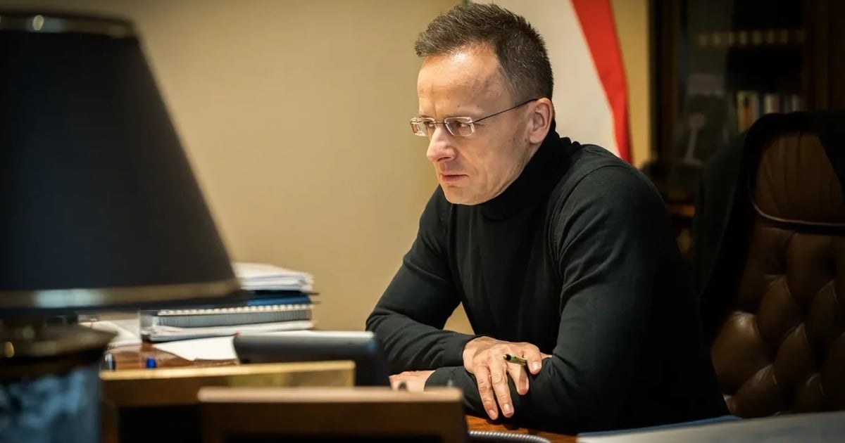 Мадяр заявив про початок розслідування зв’язків Сіярто з Росією