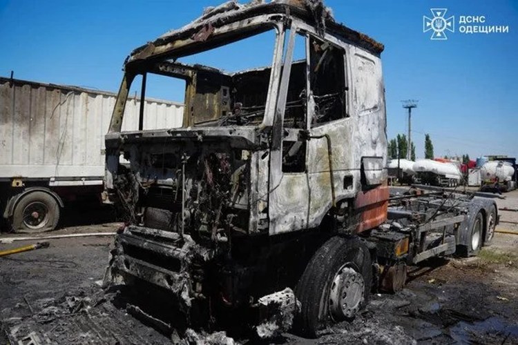 Кіпер повідомив про третій за день удар по Одещині: ракета в парку розваг
