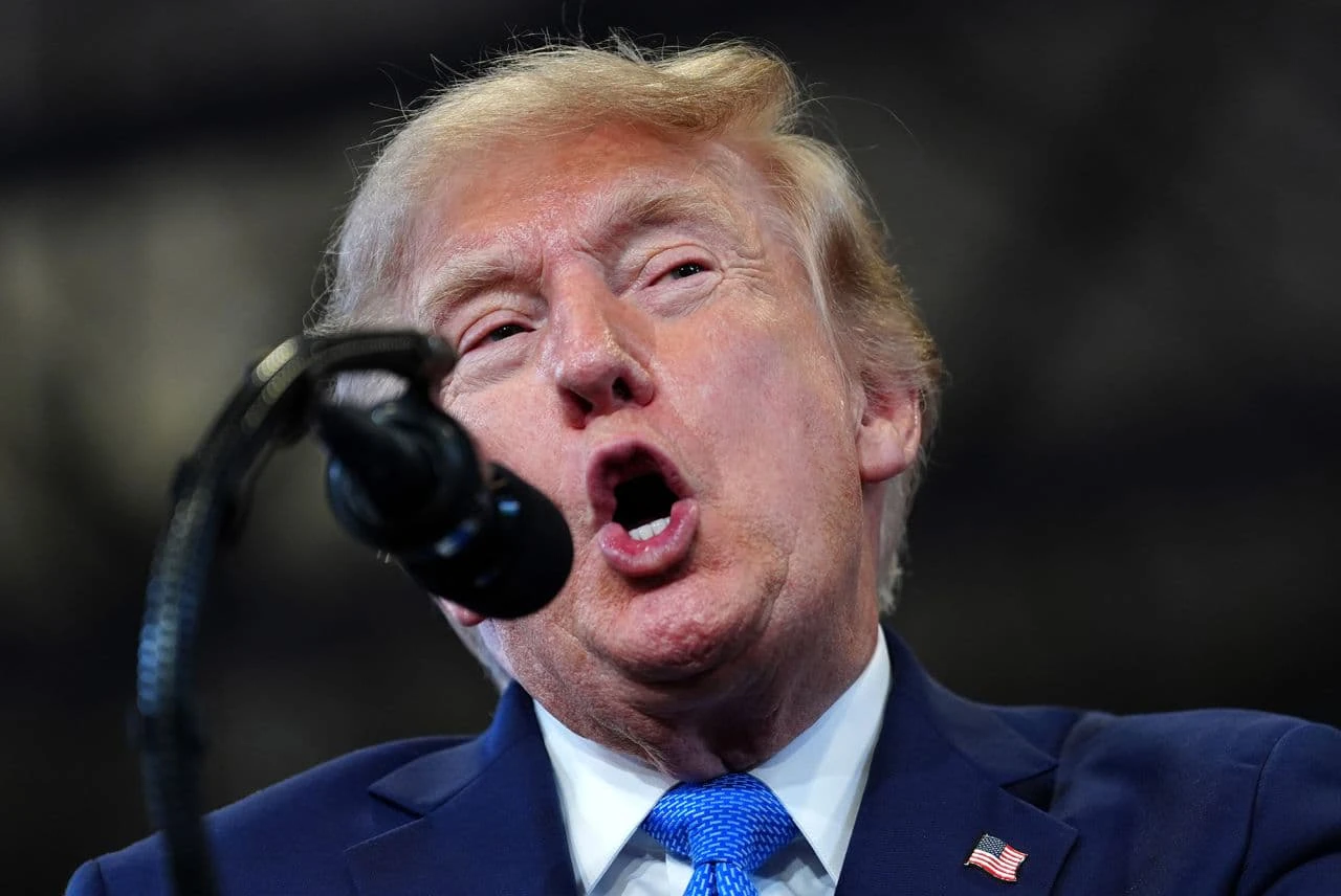 Трамп закликав Іран підняти білий прапор капітуляції перед США